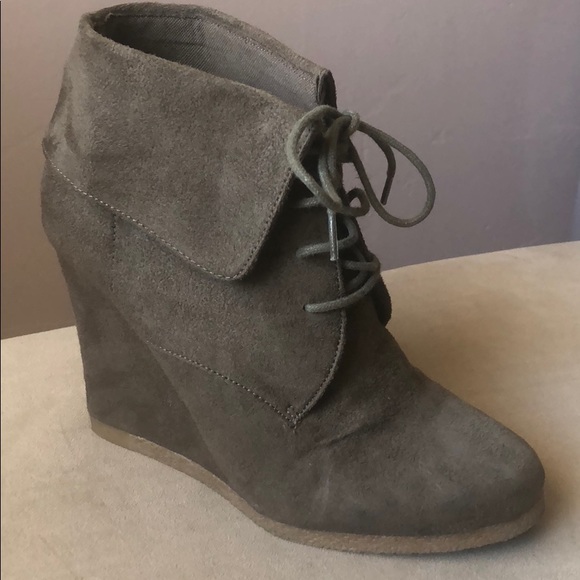 Mossimo Olive Green Lace Up Booties - Picture 2 of 5